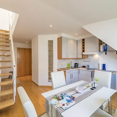 Διαμέρισμα Maisonette Am Bahnhof - Adults Only Ίνσμπρουκ