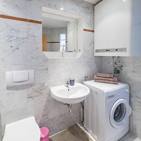 Διαμέρισμα Maisonette Am Bahnhof - Adults Only Ίνσμπρουκ